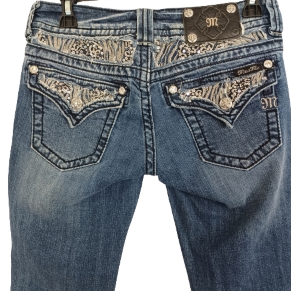 MISS ME Women's Blue Embellished Cropped Low Rise Jeans Capri Pants Size 26 - Picture 3 of 11